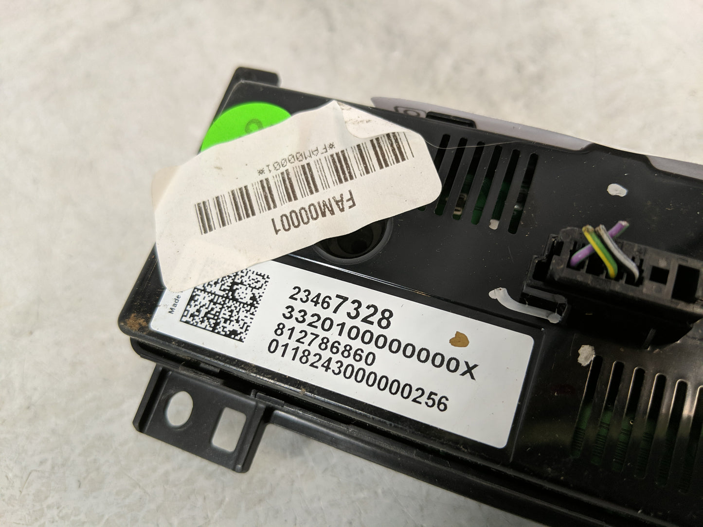 2019 Chevrolet Suburban 1500 Climate Control Module Temperature AC/Heater Replacement P/N:23467328 Fits OEM Used Auto Parts 