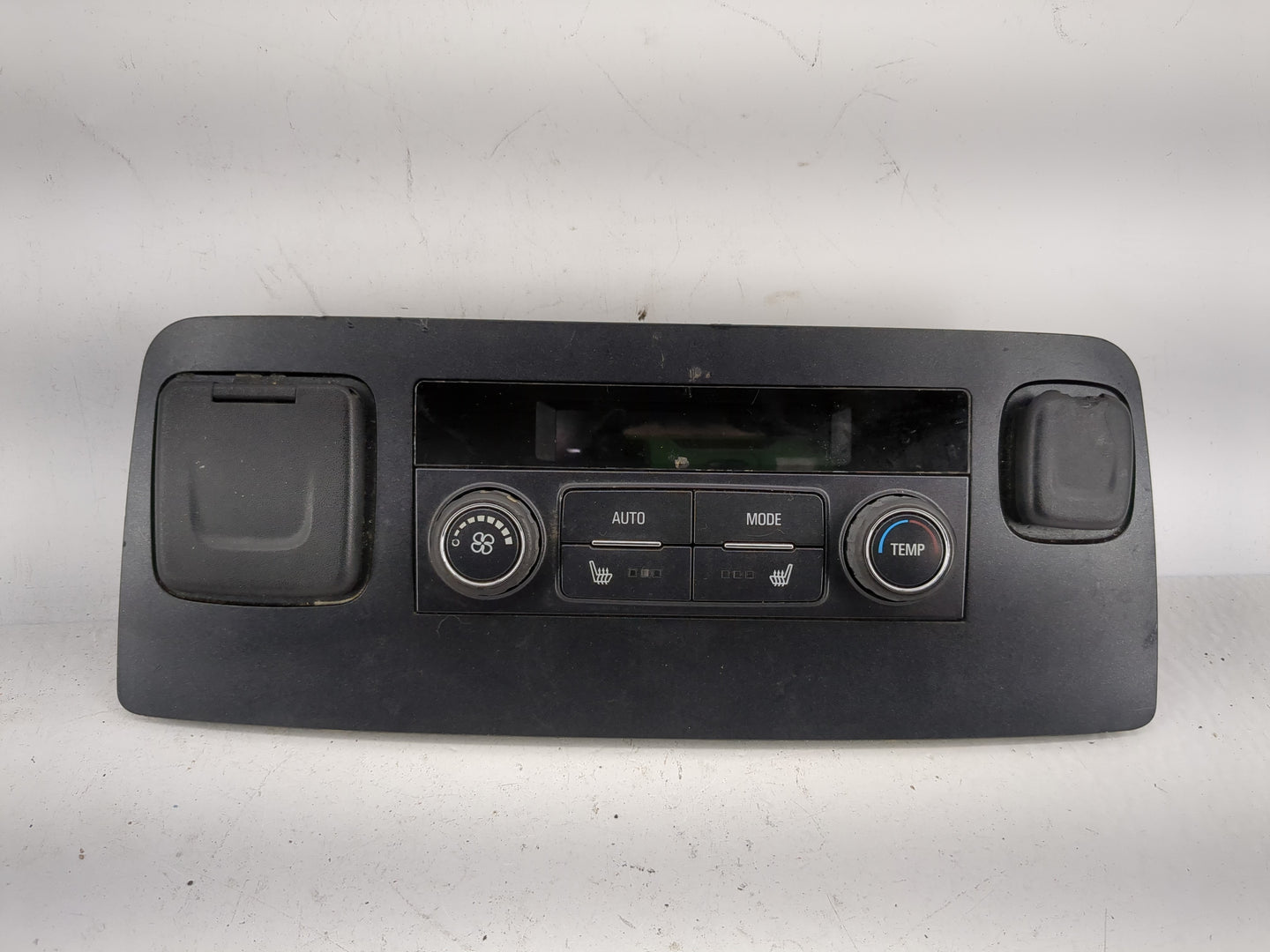 2019 Chevrolet Suburban 1500 Climate Control Module Temperature AC/Heater Replacement P/N:23467328 Fits OEM Used Auto Parts 