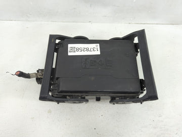 2019 Chevrolet Suburban 1500 Fusebox Fuse Box Panel Relay Module Fits Fits 2015 2016 2017 2018 2020 OEM Used Auto Parts - Oe
