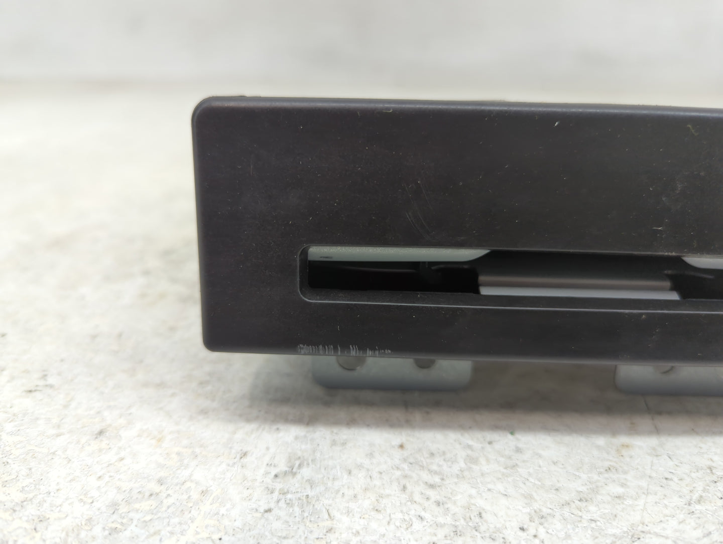 2019 Chevrolet Suburban 1500 Radio AM FM Cd Player Receiver Replacement P/N:84016434 Fits Fits 2017 2018 2020 OEM Used Auto 