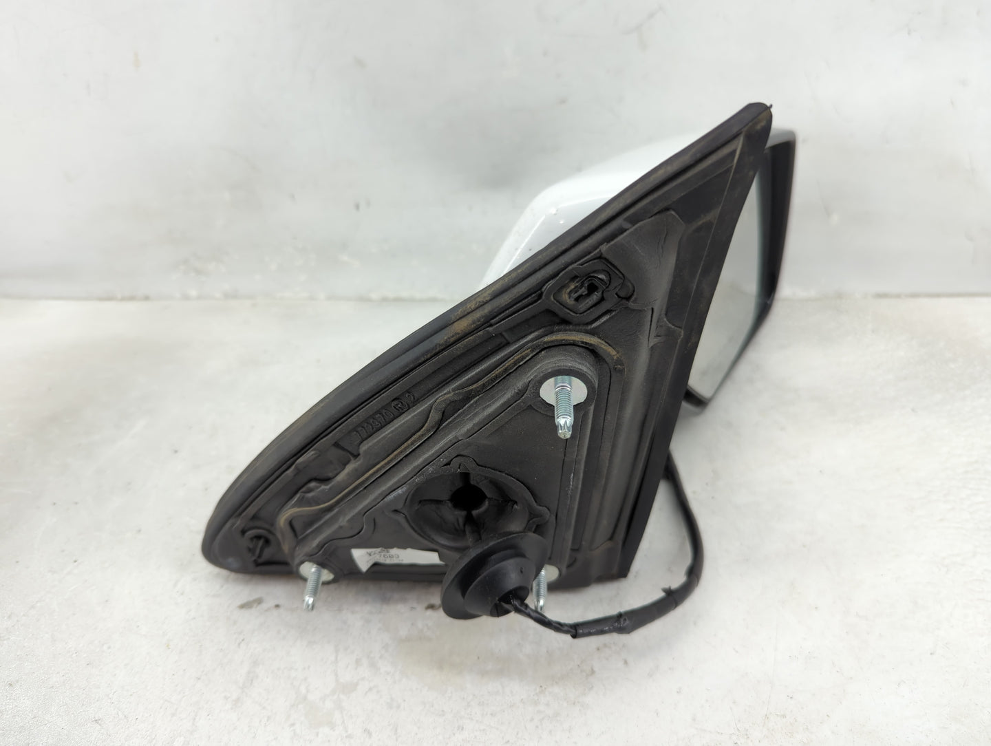 2019 Chevrolet Suburban 1500 Passenger Side View Mirror - Right Door Mirror OEM Used - Oemusedautoparts1.com