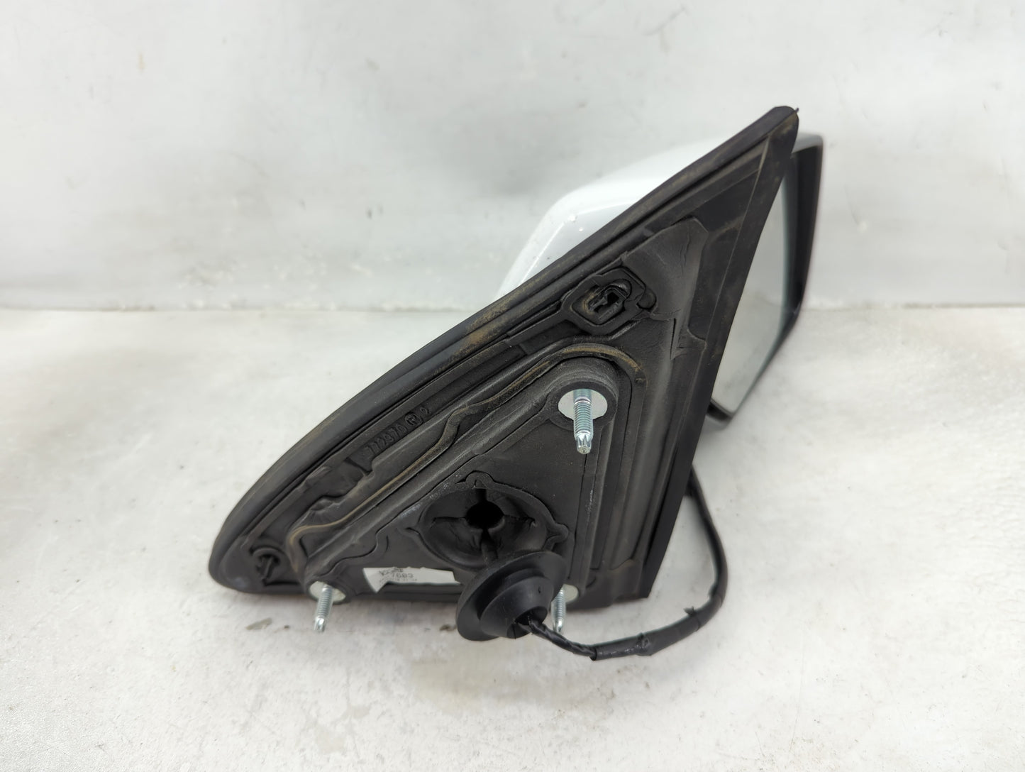 2019 Chevrolet Suburban 1500 Passenger Side View Mirror - Right Door Mirror OEM Used - Oemusedautoparts1.com