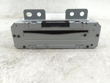 2019 Chevrolet Suburban 1500 Radio AM FM Cd Player Receiver Replacement P/N:84409491 UJHBD1G Fits Fits 2016 2017 2018 2020 OEM Used Auto Parts