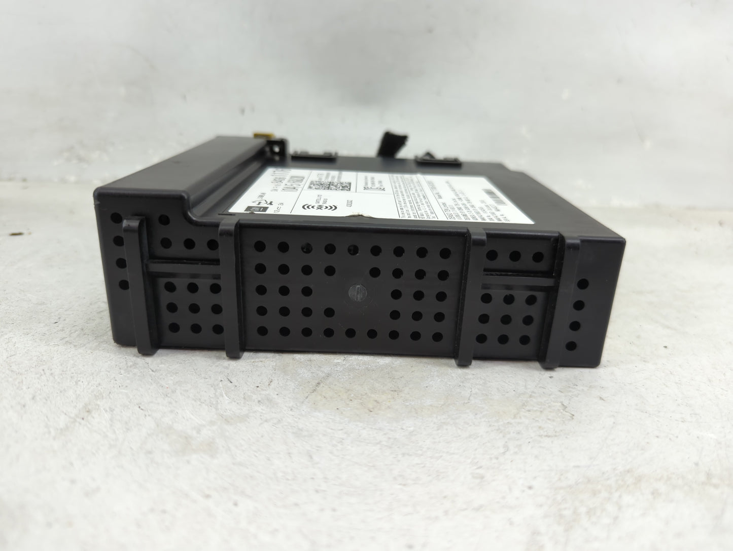 2019 Chevrolet Suburban 1500 Radio AM FM Cd Player Receiver Replacement P/N:84278528 Fits Fits 2016 2017 2018 2020 OEM Used 