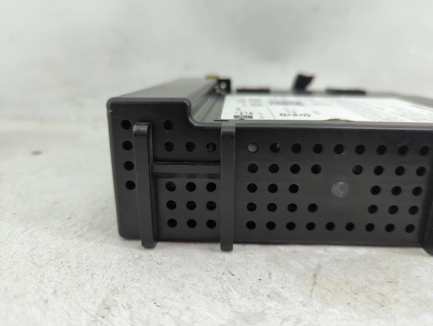 2019 Chevrolet Suburban 1500 Radio AM FM Cd Player Receiver Replacement P/N:84278528 Fits Fits 2016 2017 2018 2020 OEM Used 
