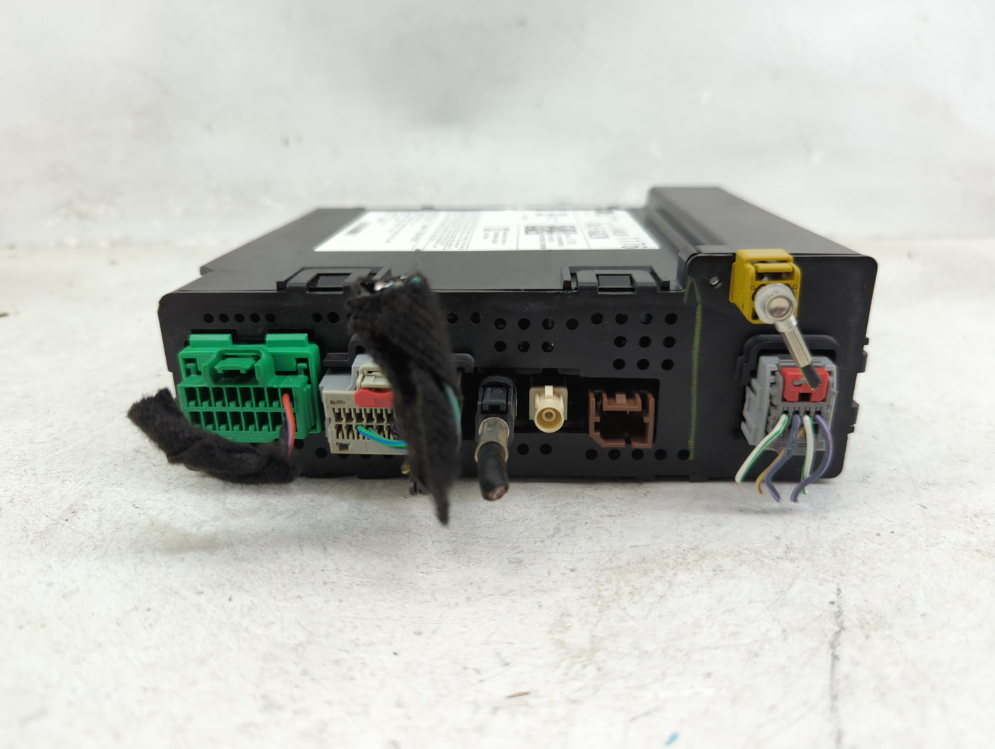 2019 Chevrolet Suburban 1500 Radio AM FM Cd Player Receiver Replacement P/N:84278528 Fits Fits 2016 2017 2018 2020 OEM Used 