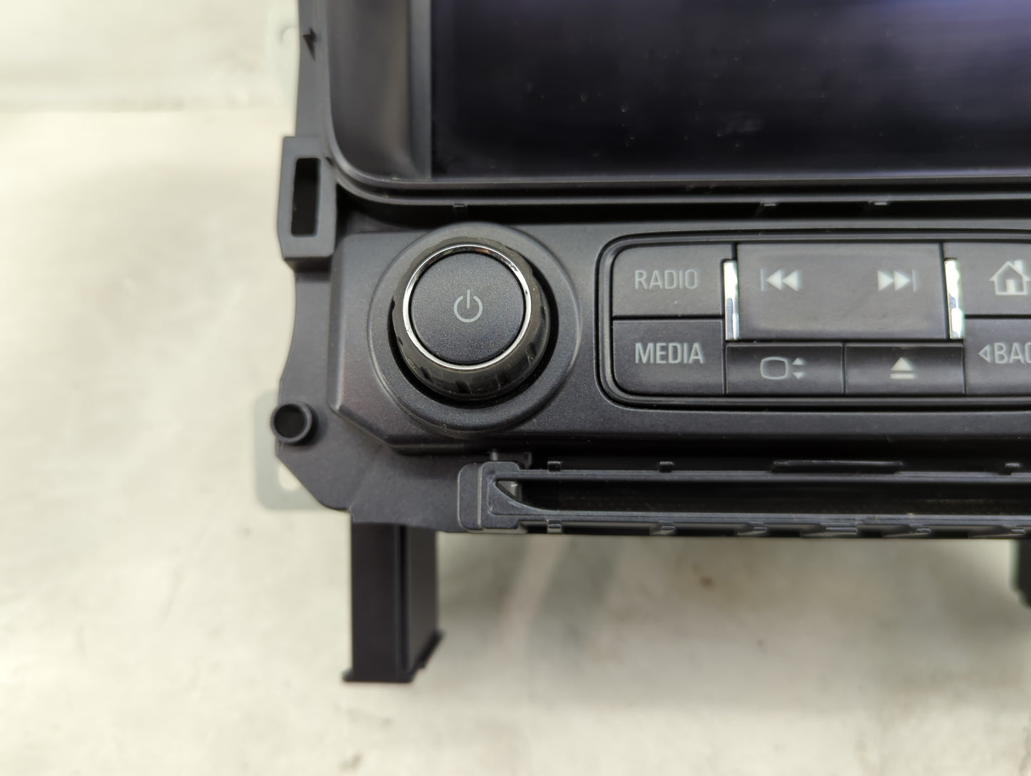 2019 Chevrolet Suburban 1500 Radio AM FM Cd Player Receiver Replacement P/N:84540932 815372982 Fits Fits 2017 2018 2020 OEM 