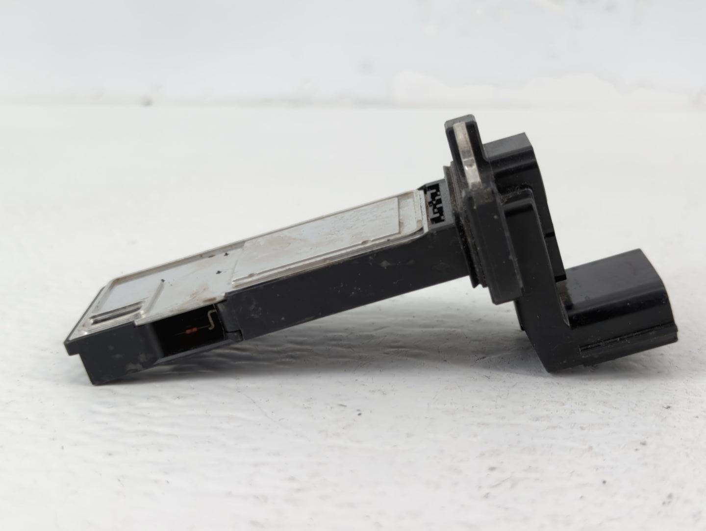 Chevrolet Suburban 1500 Mass Air Flow Meter Maf - Oemusedautoparts1.com