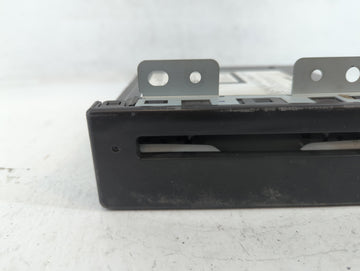 Chevrolet Suburban 1500 Am Fm Cd Player Radio Receiver