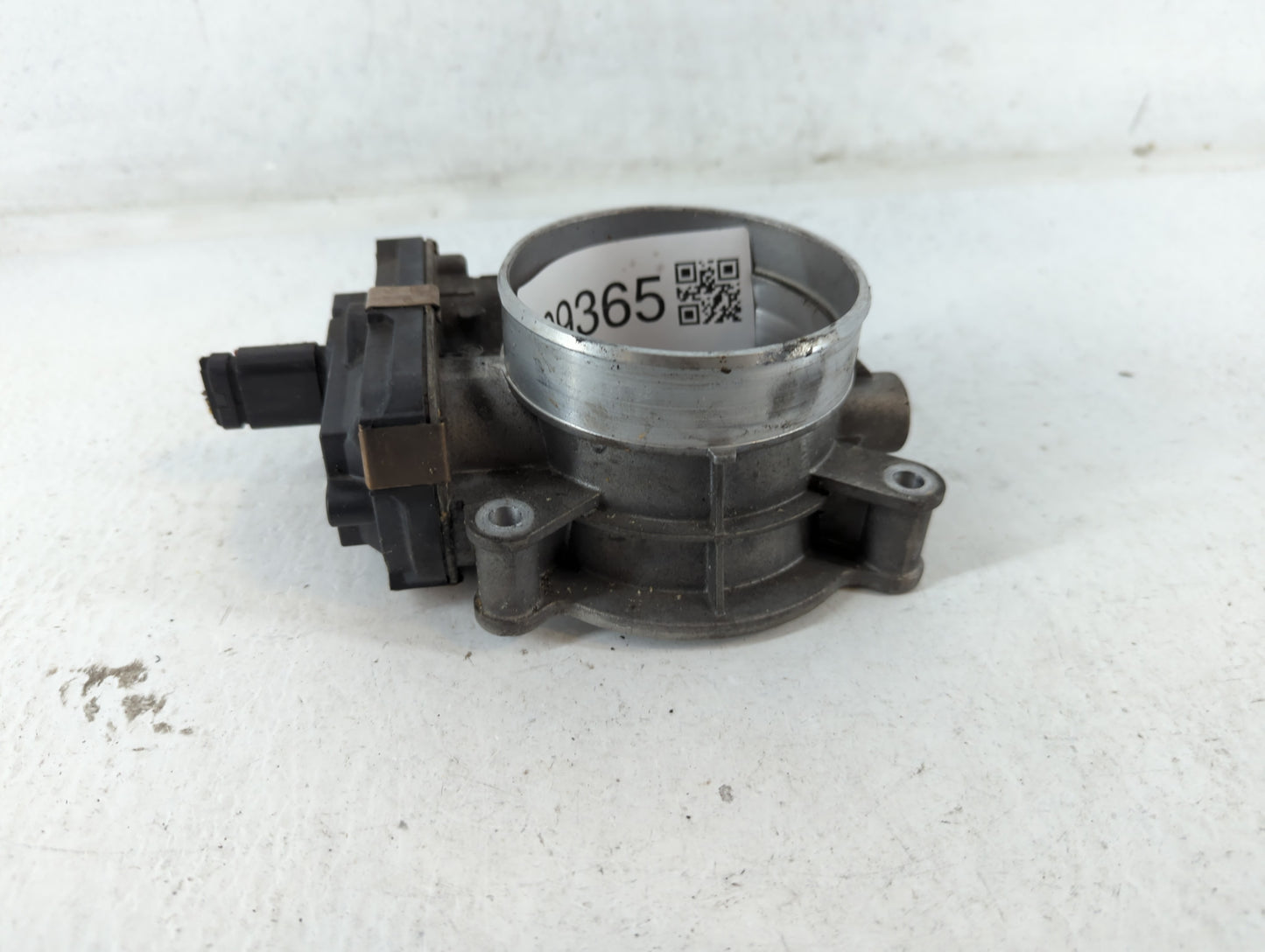 2019 Chevrolet Suburban 1500 Throttle Body P/N:12678224 Fits Fits 2014 2015 2016 2017 2018 2020 2021 2022 OEM Used Auto Part