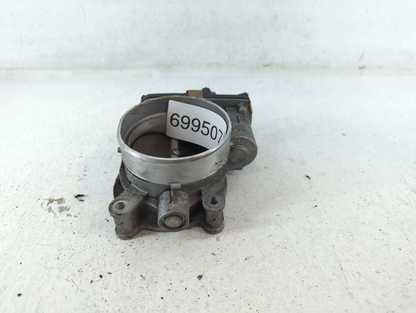2019 Chevrolet Suburban 1500 Throttle Body P/N:12678224 Fits Fits 2014 2015 2016 2017 2018 2020 2021 2022 OEM Used Auto Part