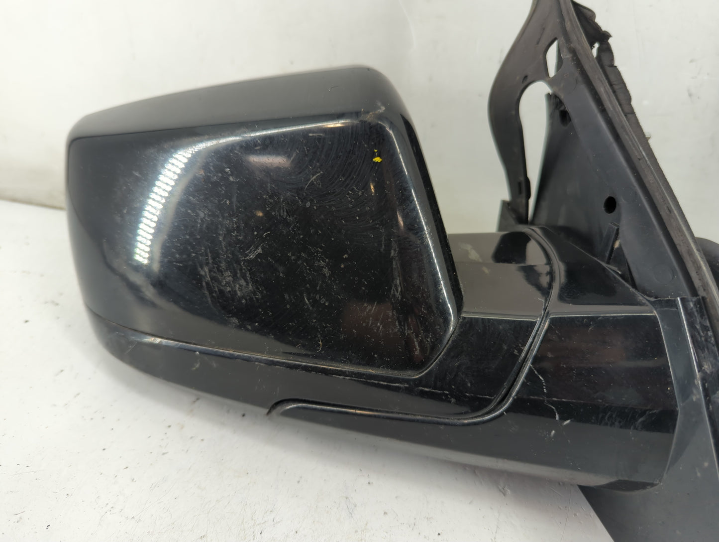 2015-2020 Chevrolet Tahoe Passenger Side View Mirror - Right Door Mirror OEM Used - Oemusedautoparts1.com