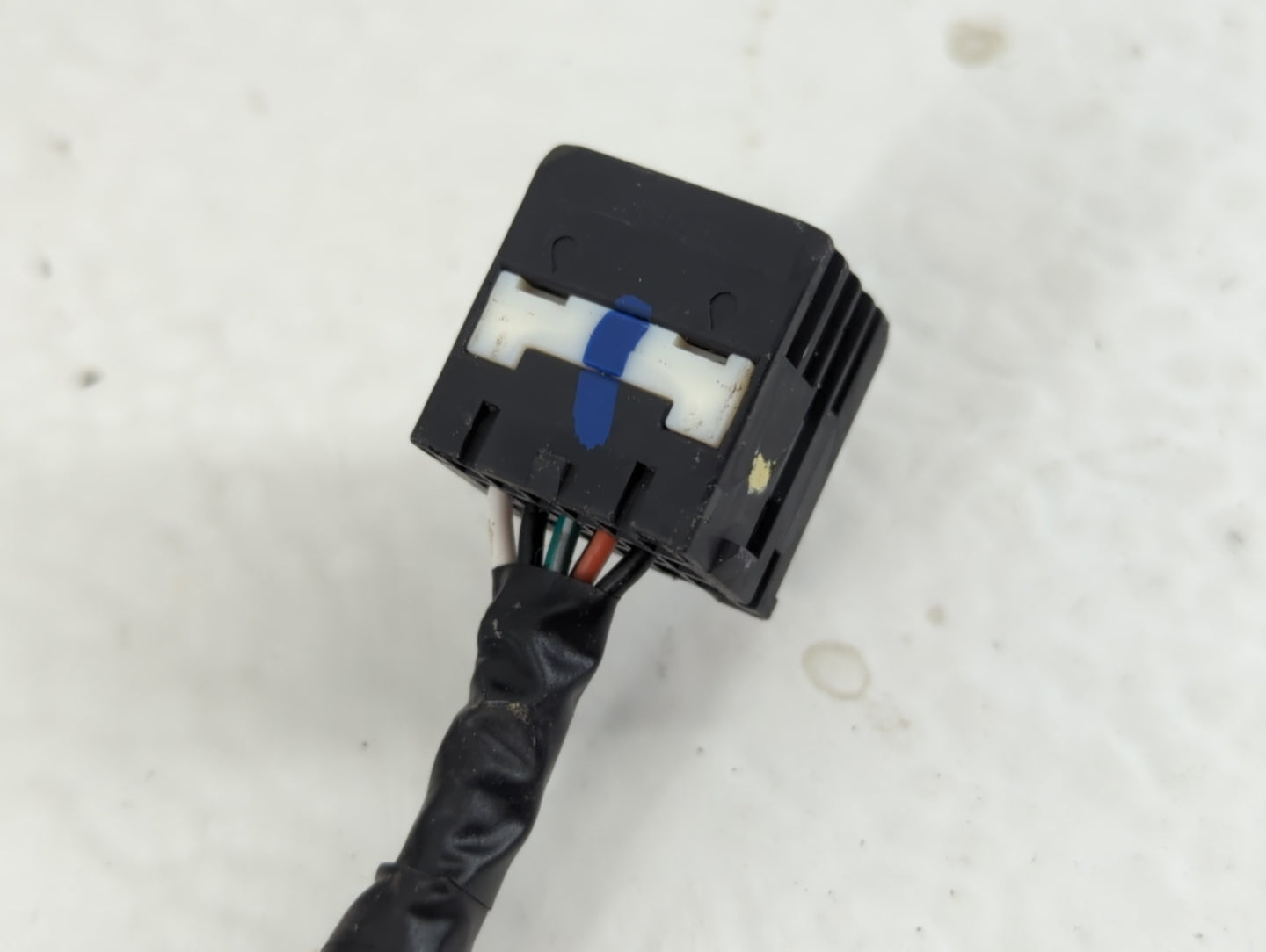 2015-2020 Chevrolet Tahoe Passenger Side View Mirror - Right Door Mirror OEM Used - Oemusedautoparts1.com