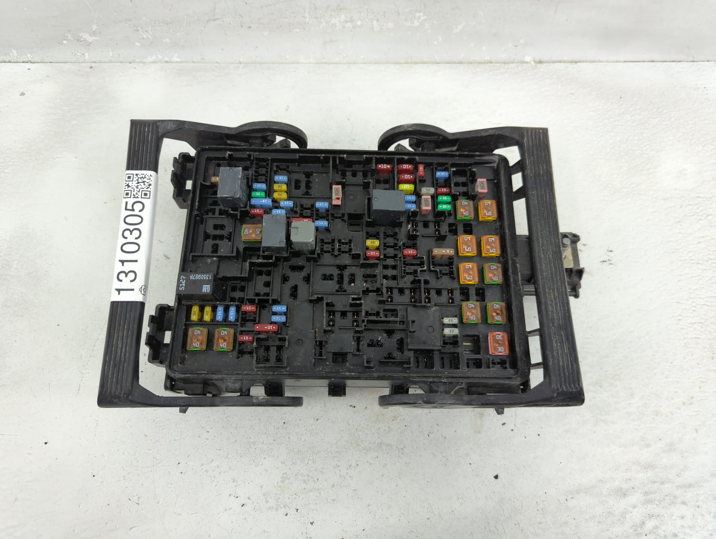 2015-2020 Chevrolet Tahoe Fusebox Fuse Box Panel Relay Module P/N:554464190 84114437 Fits Fits 2015 2016 2017 2018 2019 2020