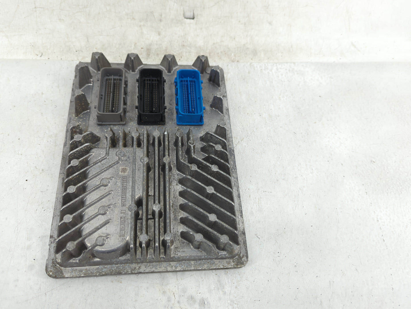 2019-2020 Chevrolet Tahoe PCM Engine Control Computer ECU ECM PCU OEM P/N:12698120 Fits Fits 2018 2019 2020 2021 OEM Used Au