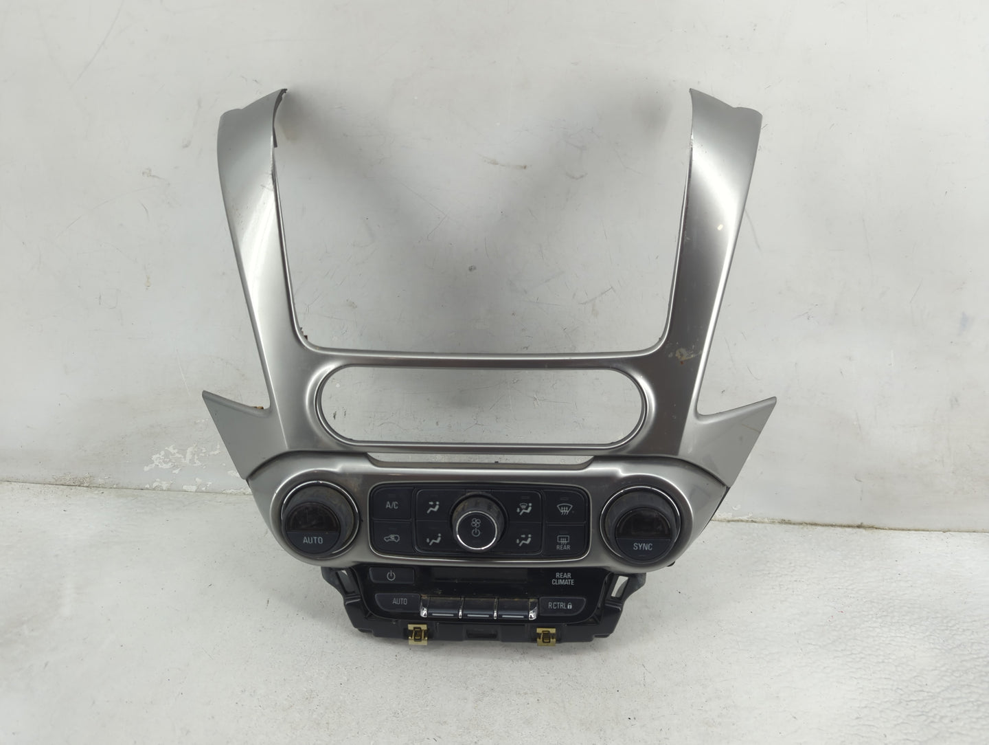 2019 Chevrolet Tahoe Climate Control Module Temperature AC/Heater Replacement P/N:84258727 815372982 Fits OEM Used Auto Part