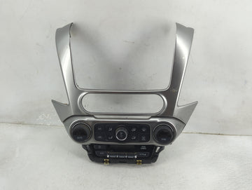 2019 Chevrolet Tahoe Climate Control Module Temperature AC/Heater Replacement P/N:84258727 815372982 Fits OEM Used Auto Part