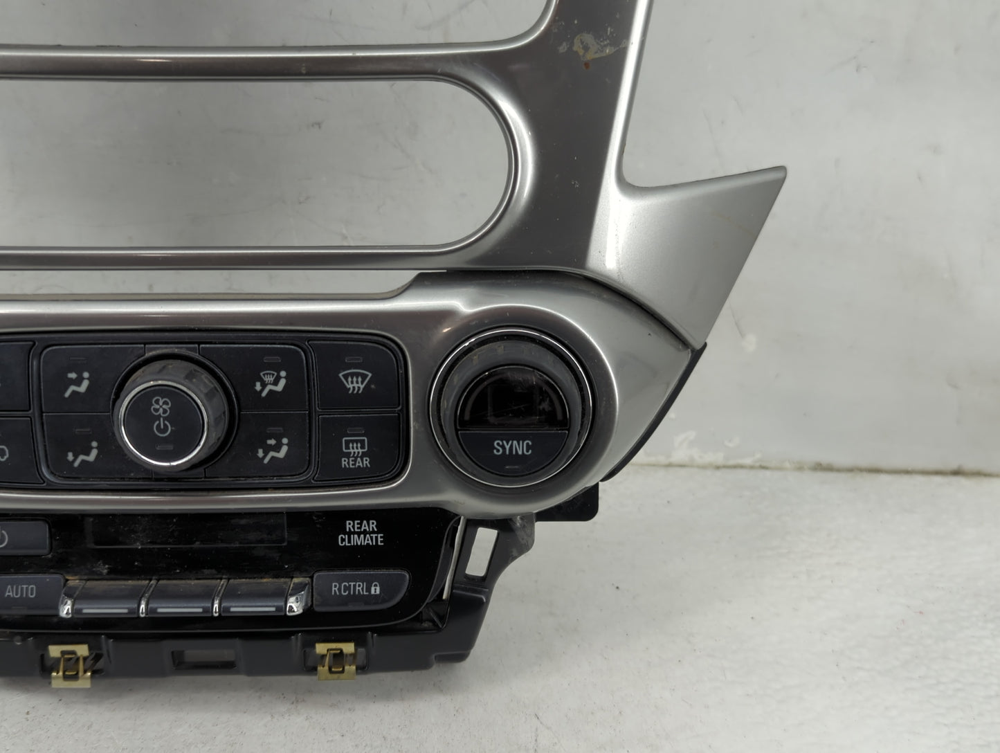 2019 Chevrolet Tahoe Climate Control Module Temperature AC/Heater Replacement P/N:84258727 815372982 Fits OEM Used Auto Part