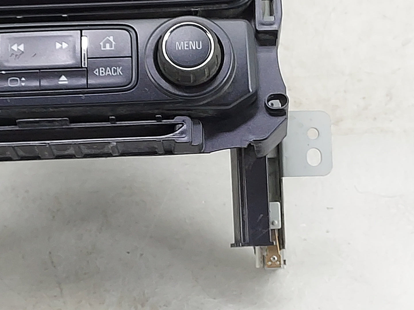 2017-2020 Chevrolet Tahoe Radio Control Panel - Oemusedautoparts1.com