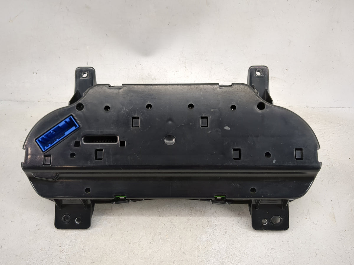 2018-2020 Chevrolet Tahoe Instrument Cluster Speedometer Gauges P/N:84597916 28651562, 812812097 Miles: Fits Fits 2018 2019 