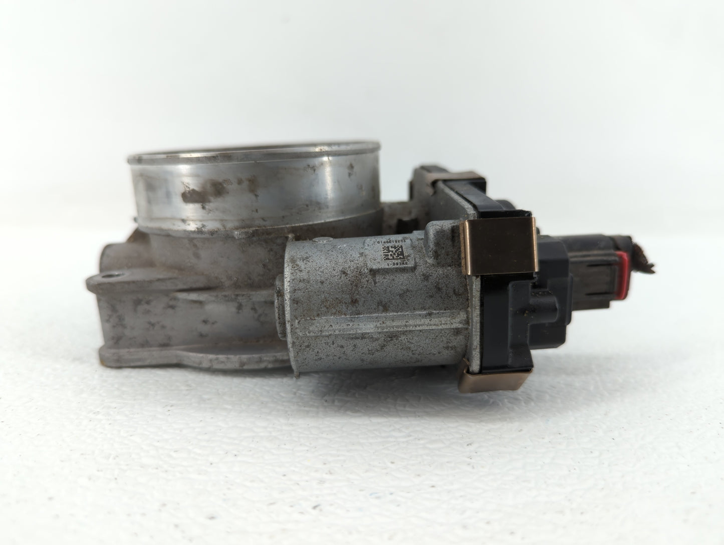 2015-2018 Chevrolet Tahoe Throttle Body P/N:12678224 12617792 Fits Fits 2014 2015 2016 2017 2018 2019 OEM Used Auto Parts - 