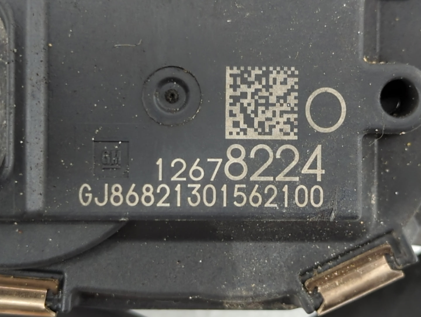 2015-2018 Chevrolet Tahoe Throttle Body P/N:12678224 12617792 Fits Fits 2014 2015 2016 2017 2018 2019 OEM Used Auto Parts - 