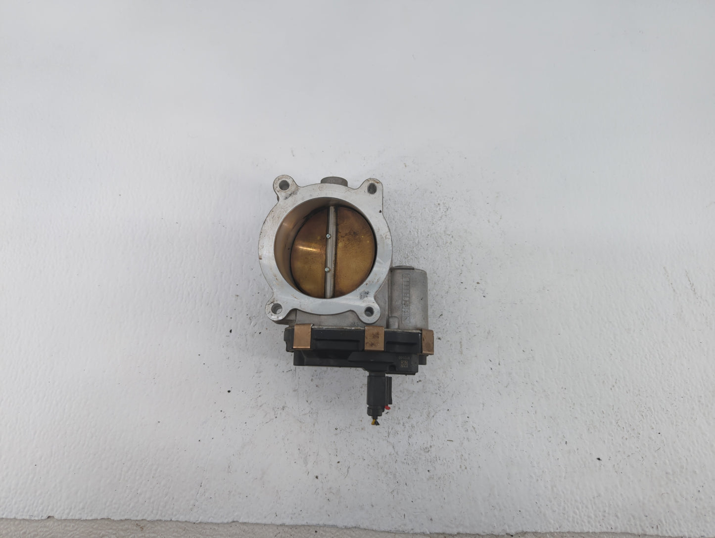 2015-2018 Chevrolet Tahoe Throttle Body P/N:12678224 12617792 Fits Fits 2014 2015 2016 2017 2018 2019 OEM Used Auto Parts - 