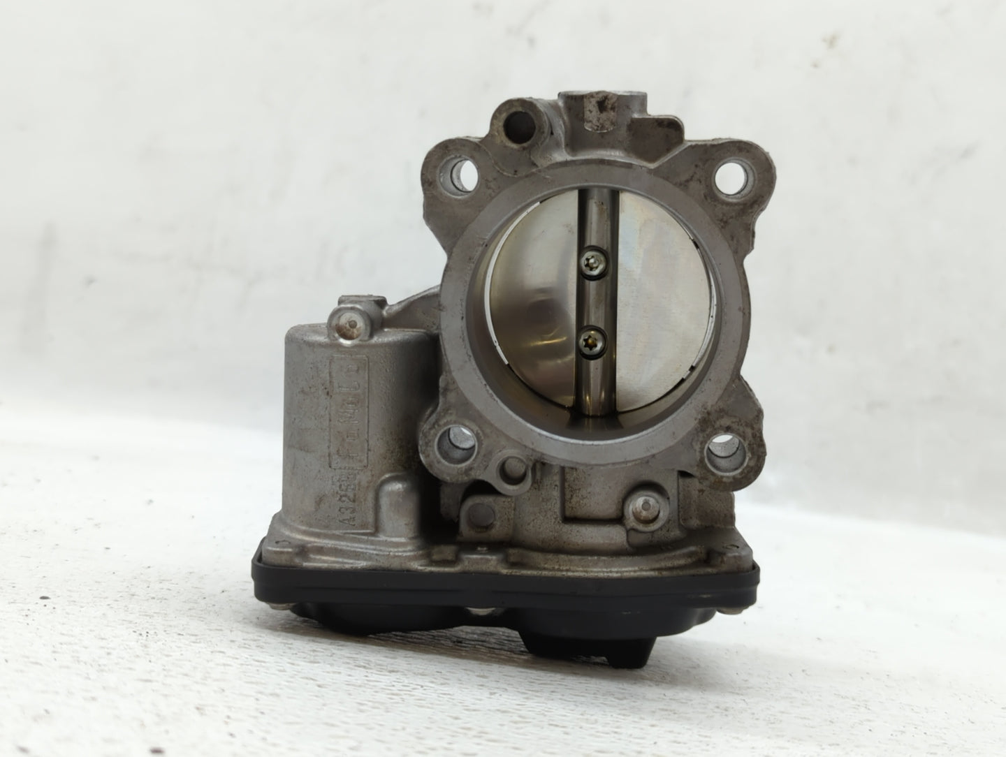 2015-2022 Chevrolet Tahoe Throttle Body P/N:DS7G-9F991-CA Fits Fits 2014 2015 2016 2017 2018 2019 2020 2021 2022 OEM Used Au