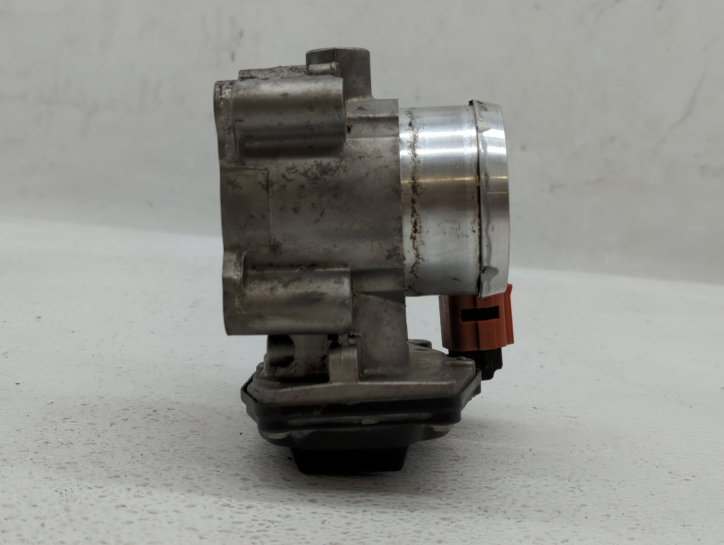 2015-2022 Chevrolet Tahoe Throttle Body P/N:DS7G-9F991-CA Fits Fits 2014 2015 2016 2017 2018 2019 2020 2021 2022 OEM Used Au