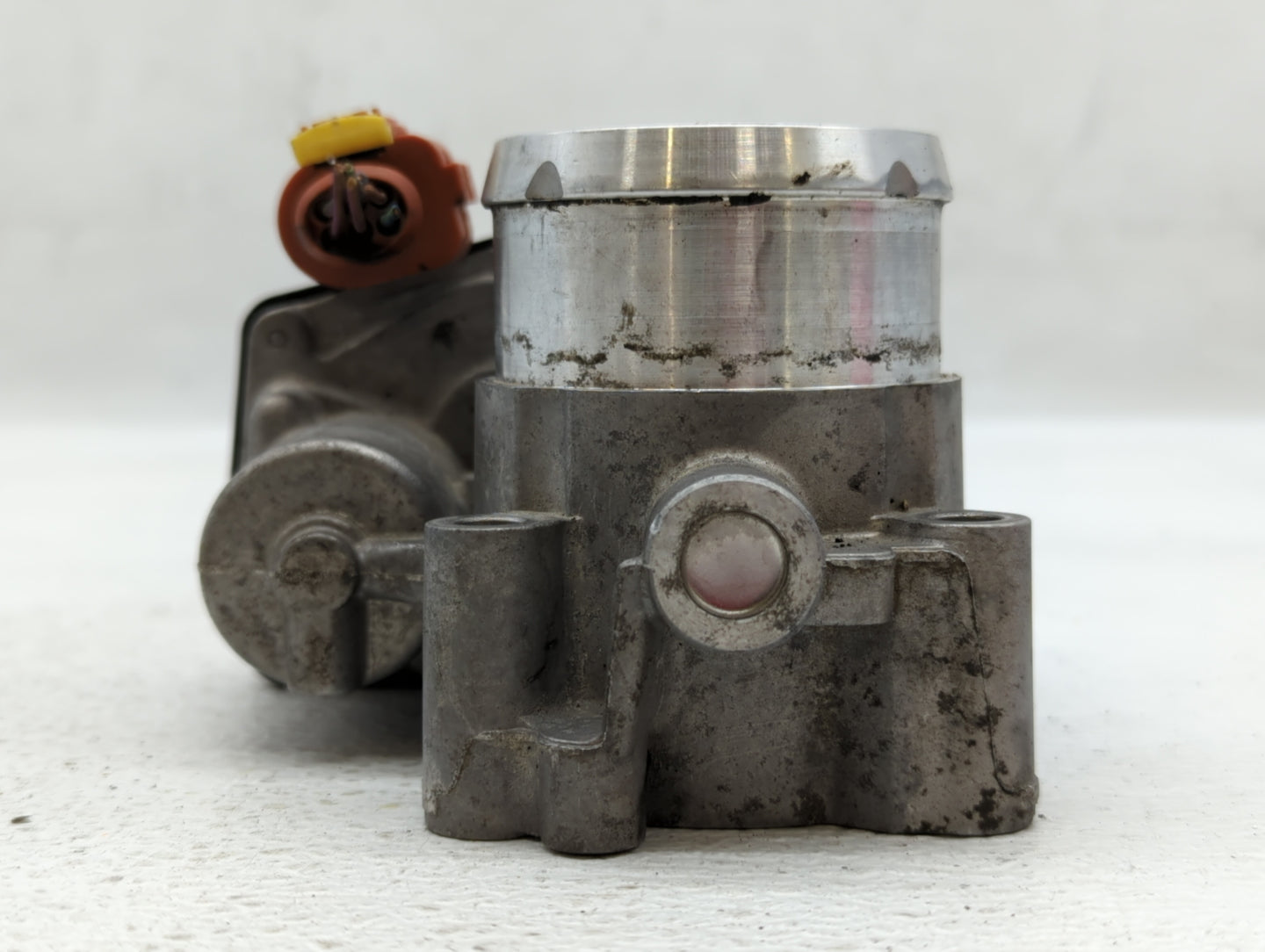 2015-2022 Chevrolet Tahoe Throttle Body P/N:DS7G-9F991-CA Fits Fits 2014 2015 2016 2017 2018 2019 2020 2021 2022 OEM Used Au