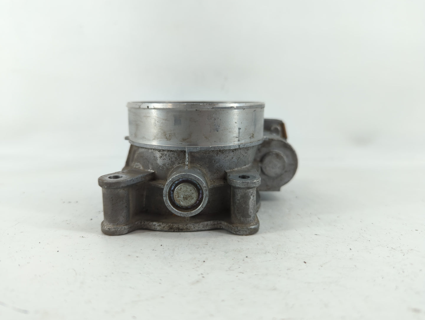 2015-2022 Chevrolet Tahoe Throttle Body P/N:12617792 Fits Fits 2014 2015 2016 2017 2018 2019 2020 2021 2022 OEM Used Auto Pa