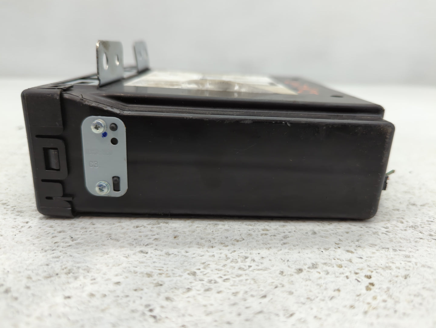 2017-2020 Chevrolet Tahoe Am Fm Cd Player Radio Receiver - Oemusedautoparts1.com