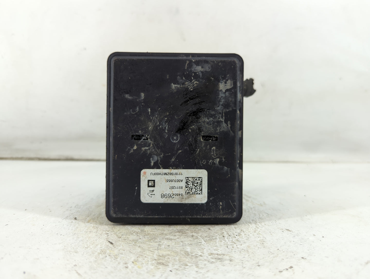 2019-2022 Chevrolet Traverse ABS Pump Control Module Replacement P/N:84503300 Fits Fits 2019 2020 2021 2022 OEM Used Auto Pa