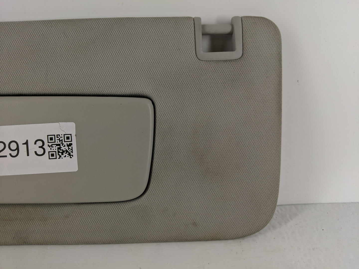 2018-2022 Chevrolet Traverse Sun Visor Shade Replacement Driver Left Mirror Fits Fits 2018 2019 2020 2021 2022 OEM Used Auto