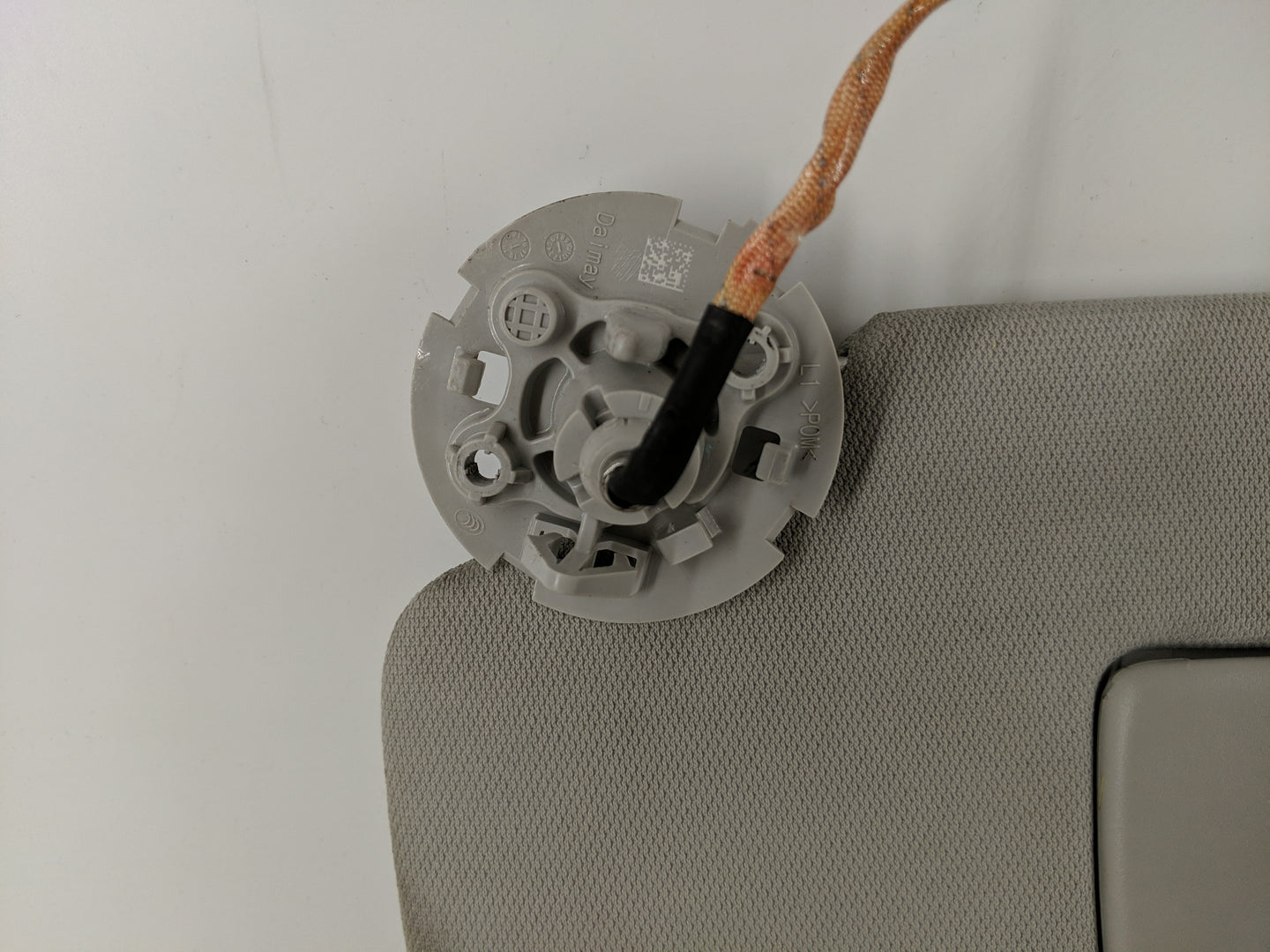 2018-2022 Chevrolet Traverse Sun Visor Shade Replacement Driver Left Mirror Fits Fits 2018 2019 2020 2021 2022 OEM Used Auto