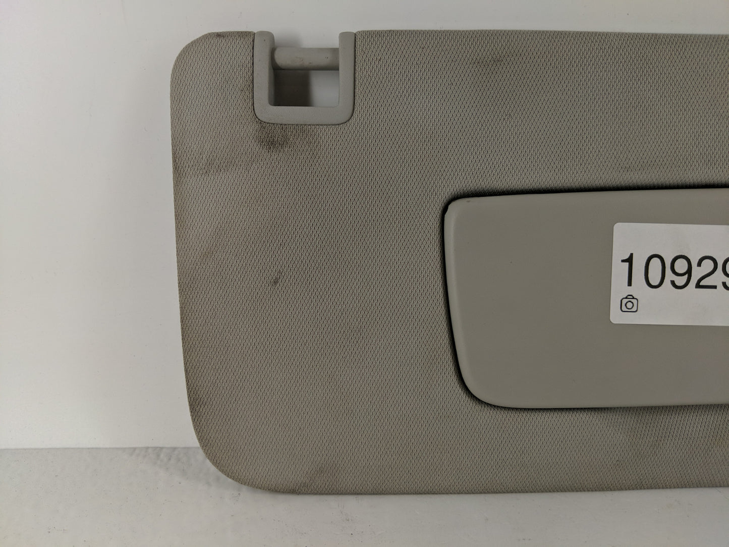 2018-2022 Chevrolet Traverse Sun Visor Shade Replacement Passenger Right Mirror Fits Fits 2018 2019 2020 2021 2022 OEM Used 