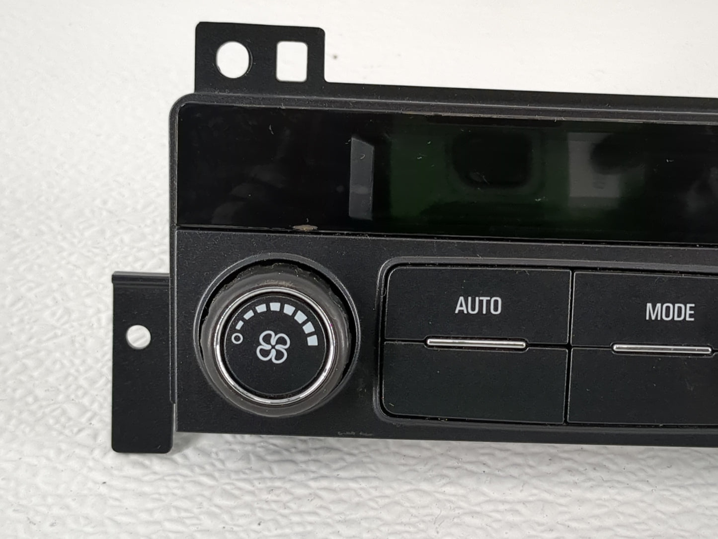 2018-2022 Chevrolet Traverse Climate Control Module Temperature AC/Heater Replacement P/N:23507152 Fits OEM Used Auto Parts 