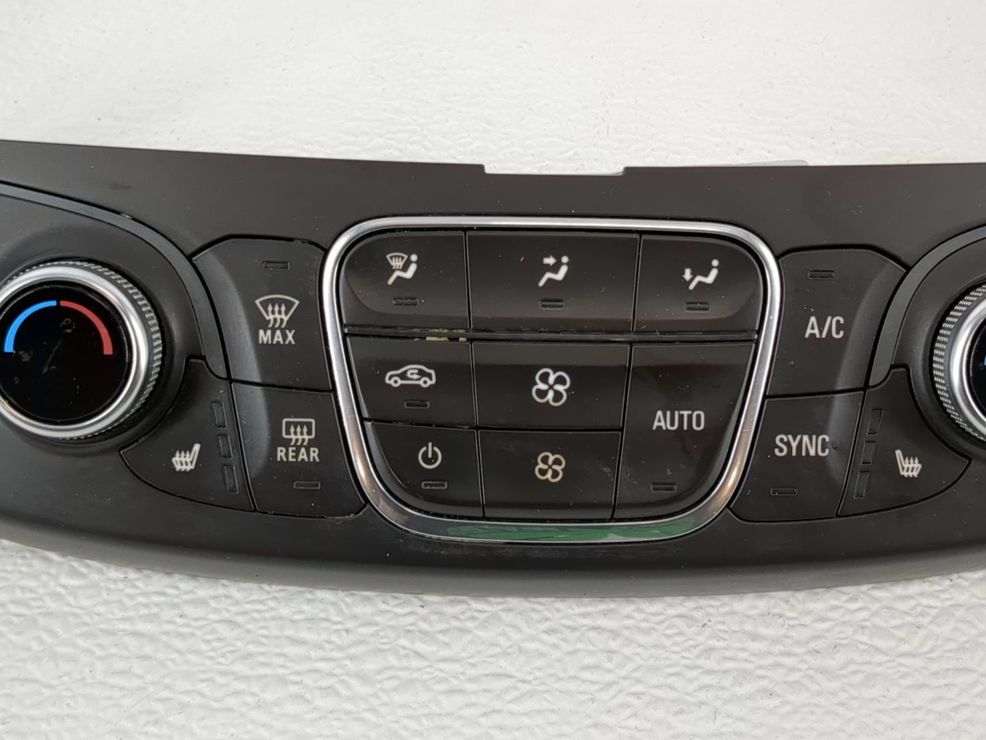 2018-2022 Chevrolet Traverse Climate Control Module Temperature AC/Heater Replacement P/N:84344402 Fits OEM Used Auto Parts 