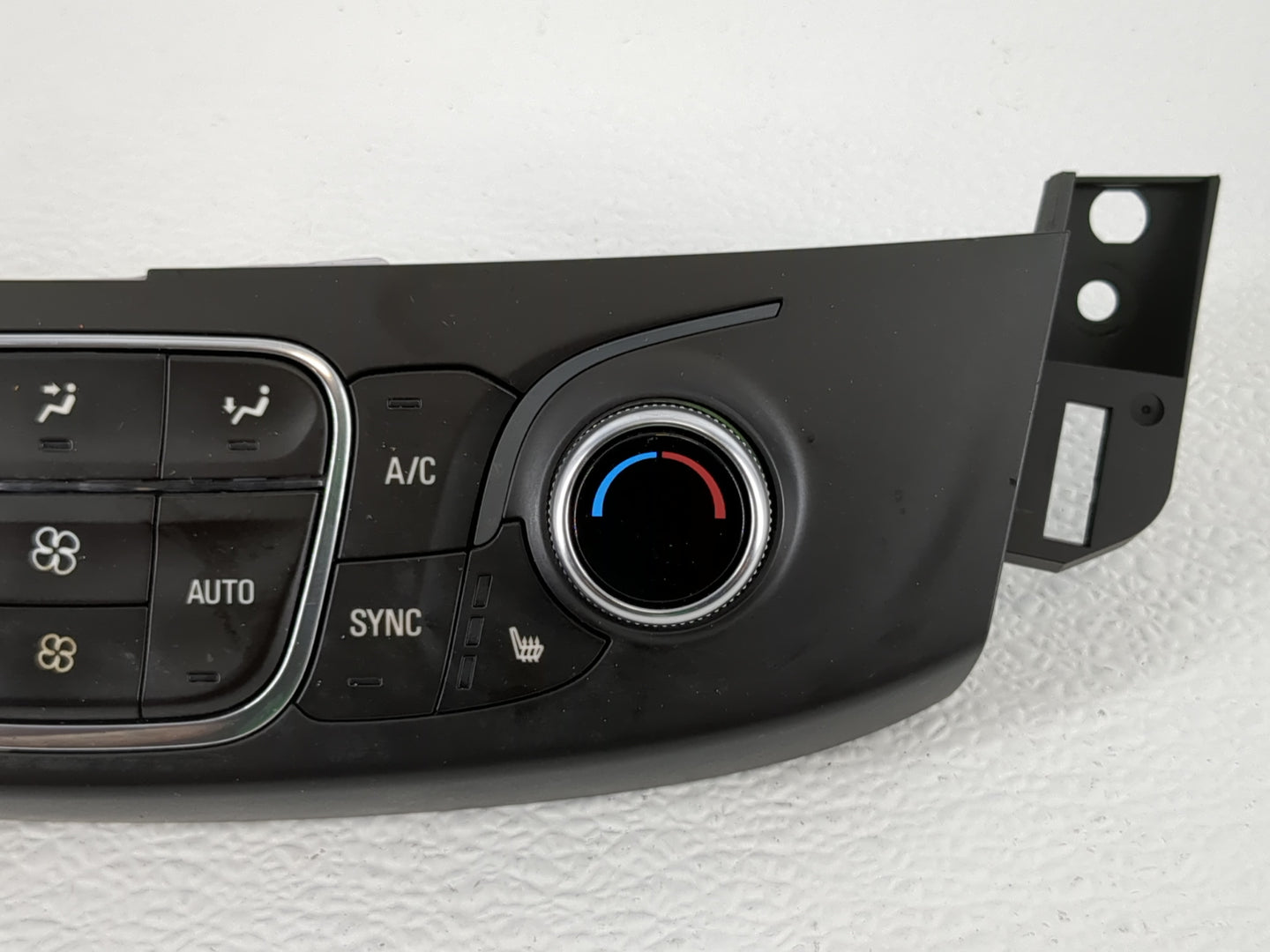 2018-2022 Chevrolet Traverse Climate Control Module Temperature AC/Heater Replacement P/N:84344402 Fits OEM Used Auto Parts 