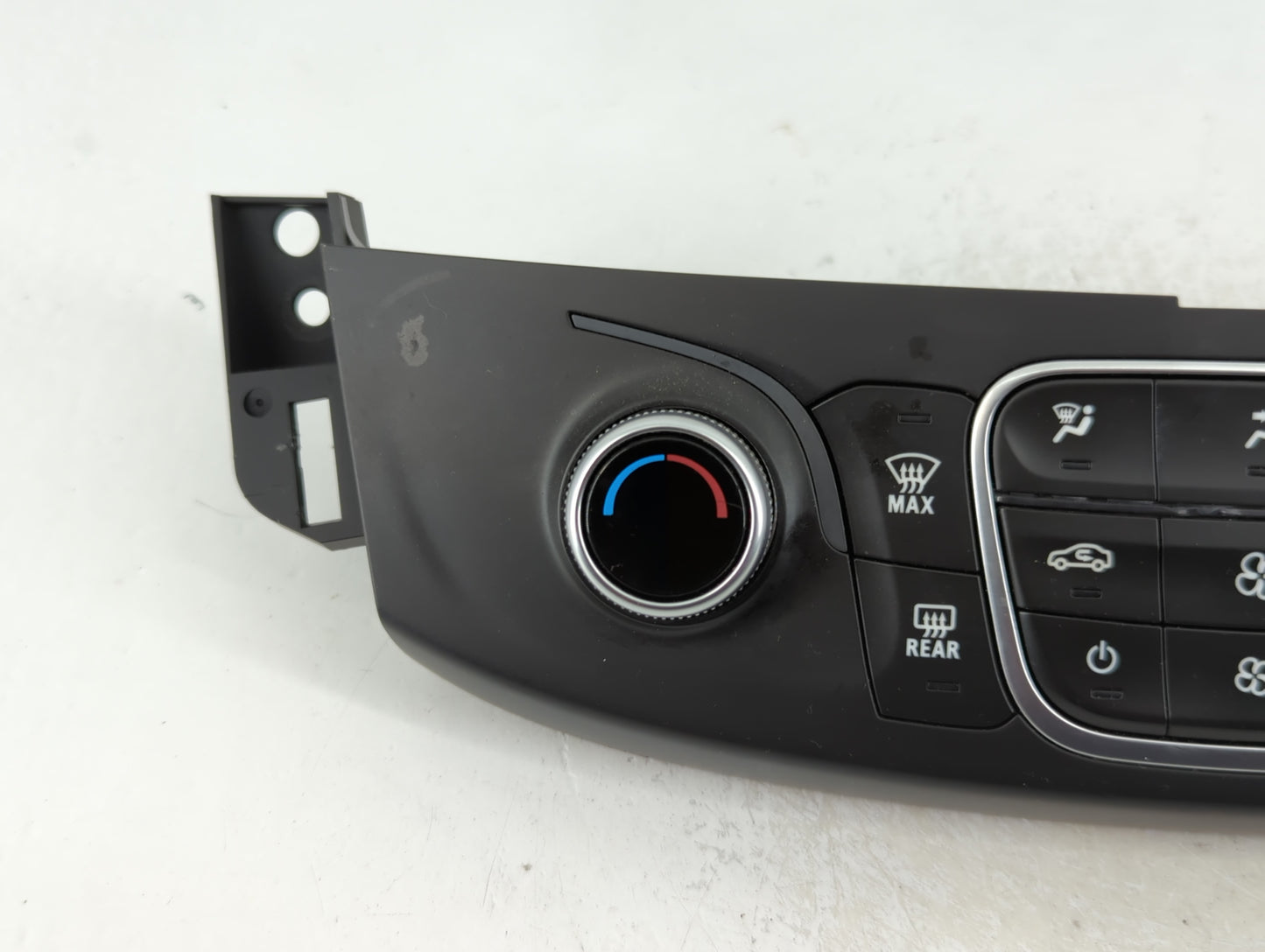 2018-2022 Chevrolet Traverse Climate Control Module Temperature AC/Heater Replacement P/N:84344401 Fits OEM Used Auto Parts 