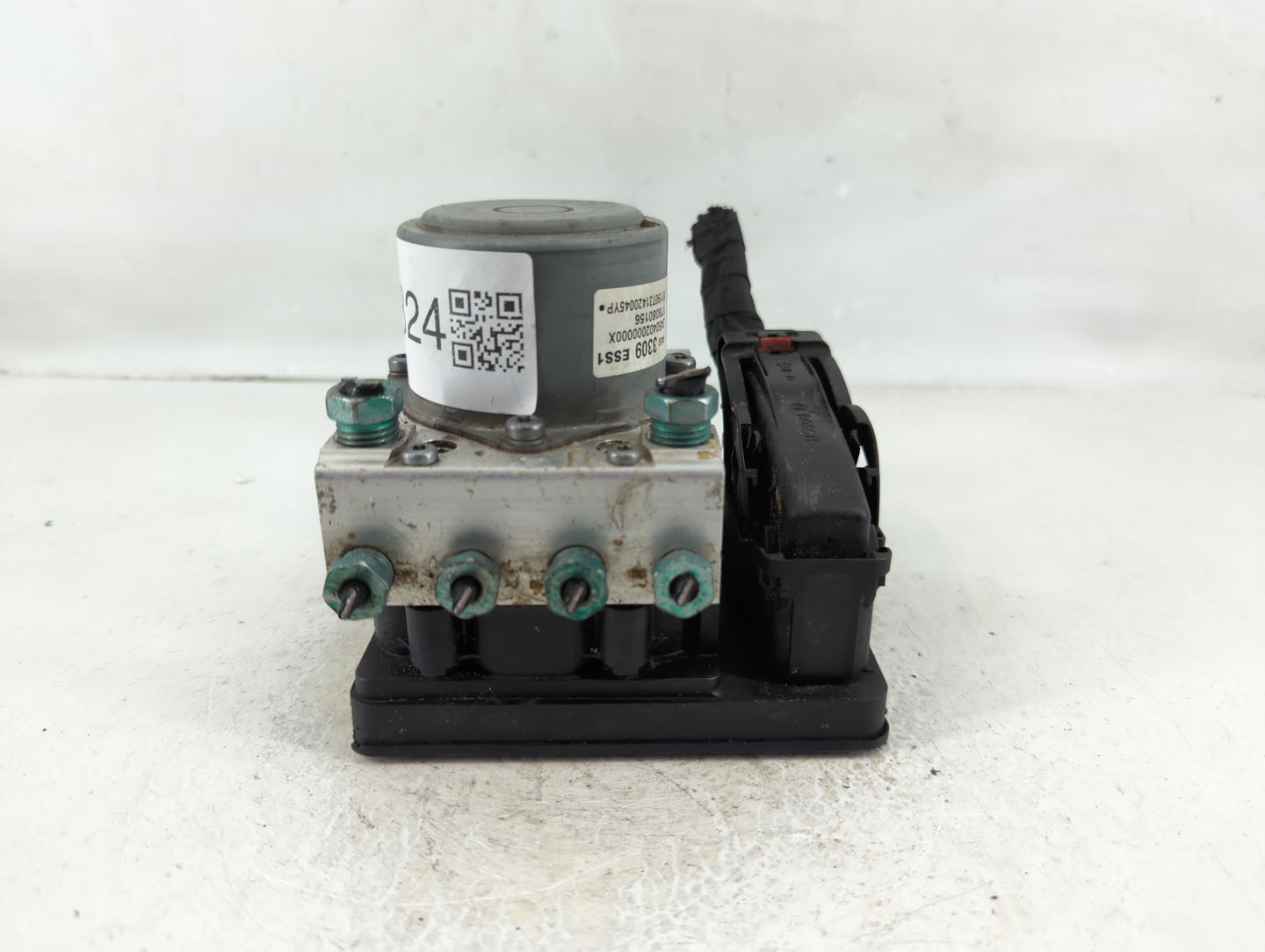 2019-2022 Chevrolet Traverse ABS Pump Control Module Replacement P/N:84503309 Fits Fits 2019 2020 2021 2022 OEM Used Auto Pa