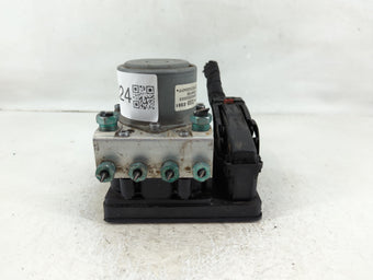 compare product 2019-2022 Chevrolet Traverse ABS Pump Control Module Replacement P/N:84503309 Fits Fits 2019 2020 2021 2022 OEM Used Auto Parts