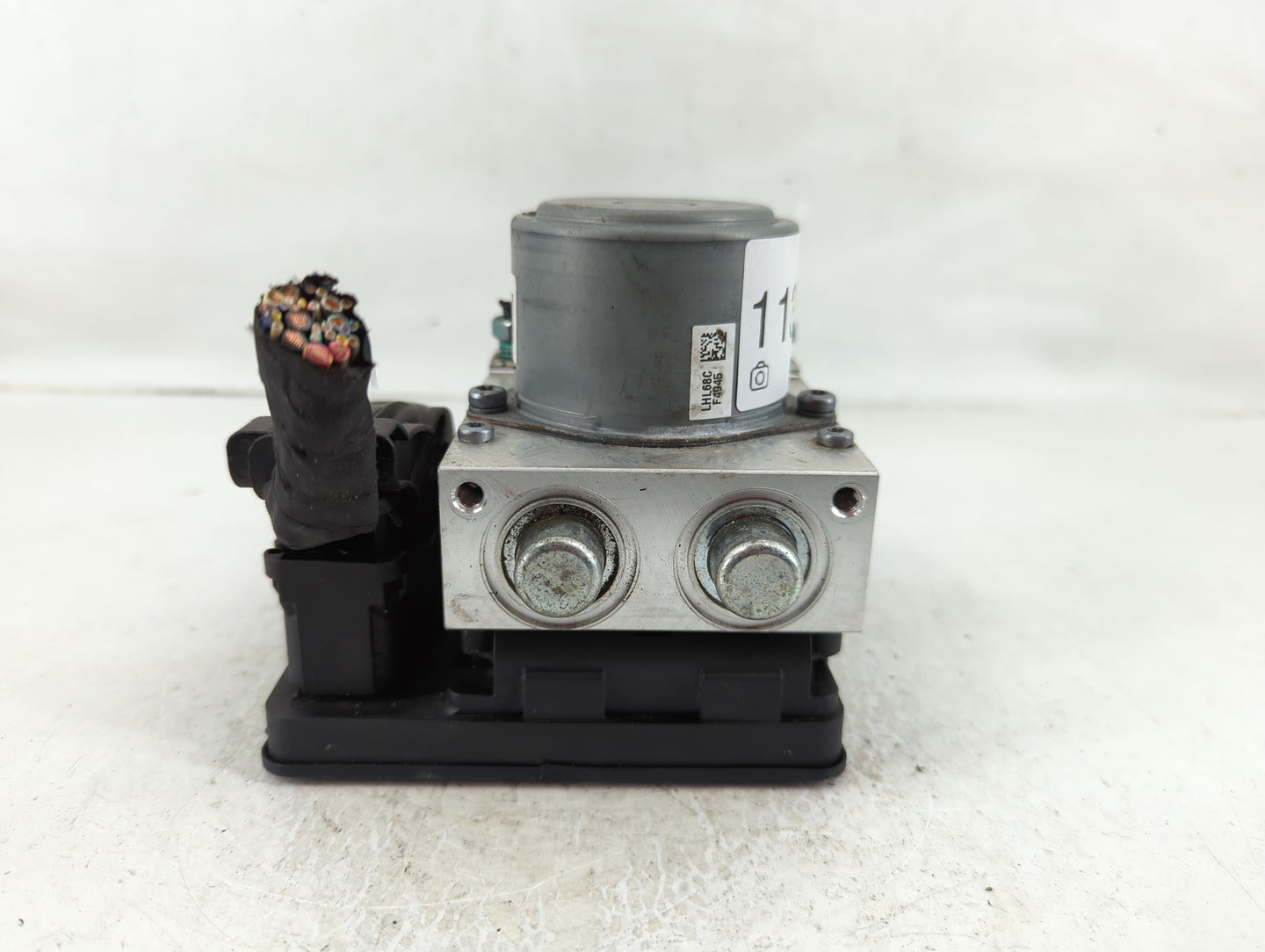 2019-2022 Chevrolet Traverse ABS Pump Control Module Replacement P/N:84503309 Fits Fits 2019 2020 2021 2022 OEM Used Auto Pa