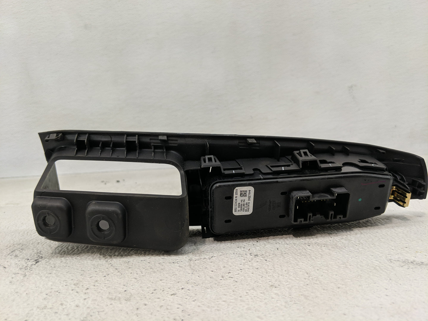 2018-2022 Chevrolet Traverse Master Power Window Switch Replacement Driver Side Left P/N:84512940 9BFL3464 Fits OEM Used Aut