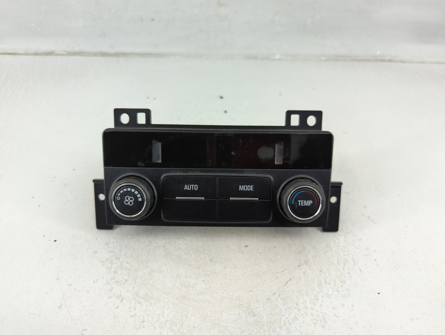 2018-2022 Chevrolet Traverse Climate Control Module Temperature AC/Heater Replacement P/N:23507152 Fits OEM Used Auto Parts 