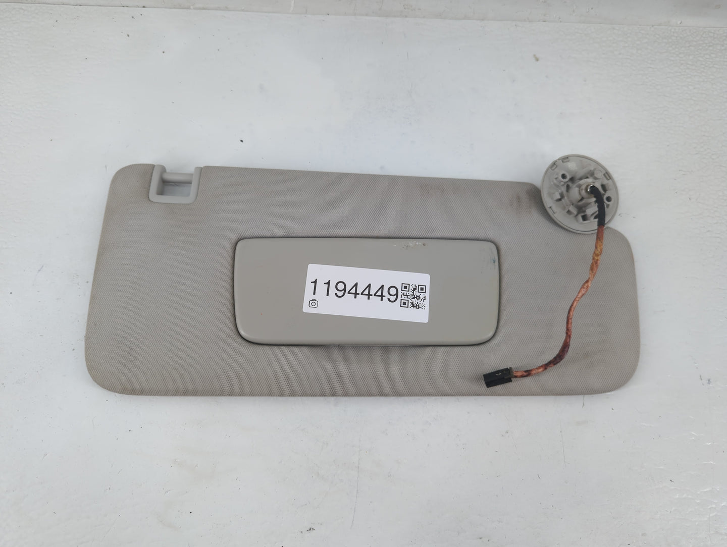 2018-2022 Chevrolet Traverse Sun Visor Shade Replacement Passenger Right Mirror Fits Fits 2018 2019 2020 2021 2022 OEM Used 