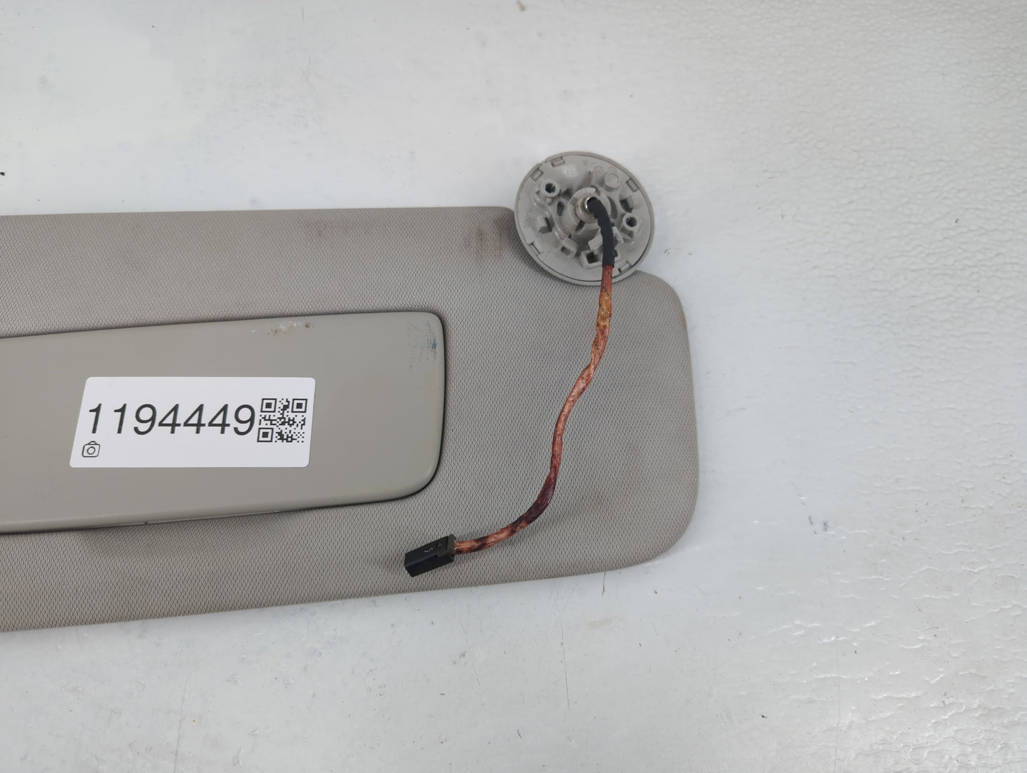 2018-2022 Chevrolet Traverse Sun Visor Shade Replacement Passenger Right Mirror Fits Fits 2018 2019 2020 2021 2022 OEM Used 