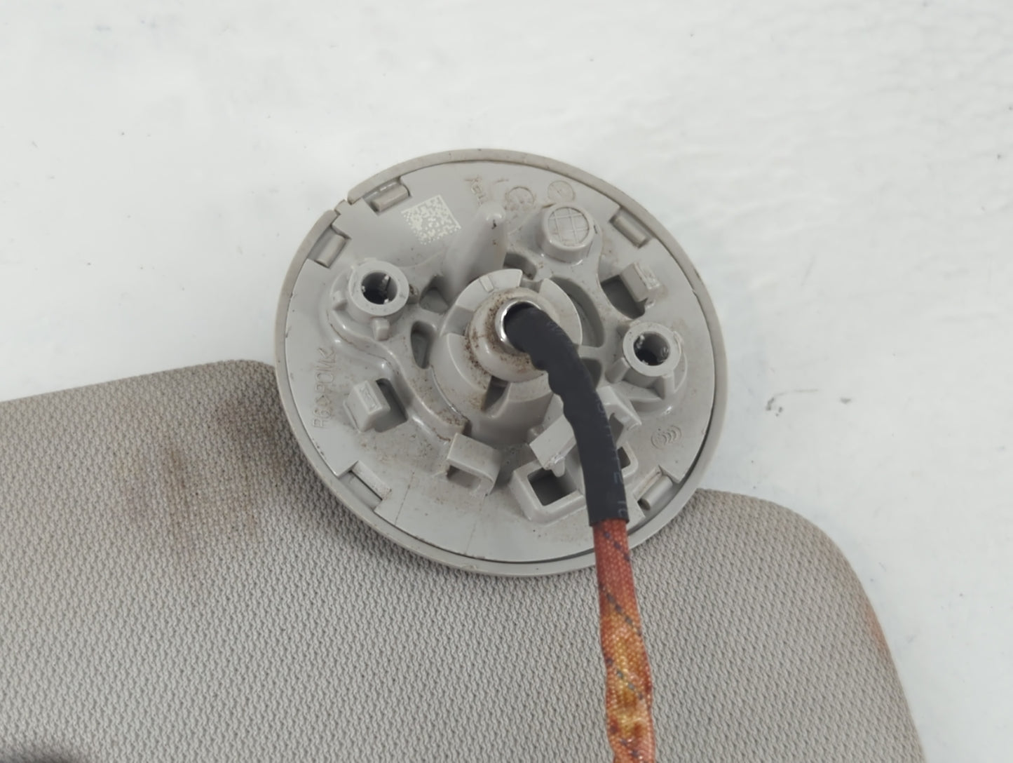 2018-2022 Chevrolet Traverse Sun Visor Shade Replacement Passenger Right Mirror Fits Fits 2018 2019 2020 2021 2022 OEM Used 