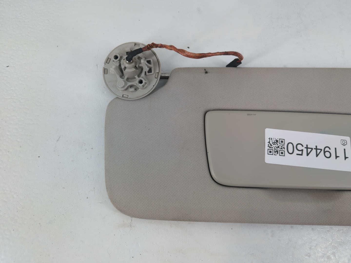 2018-2022 Chevrolet Traverse Sun Visor Shade Replacement Driver Left Mirror Fits Fits 2018 2019 2020 2021 2022 OEM Used Auto