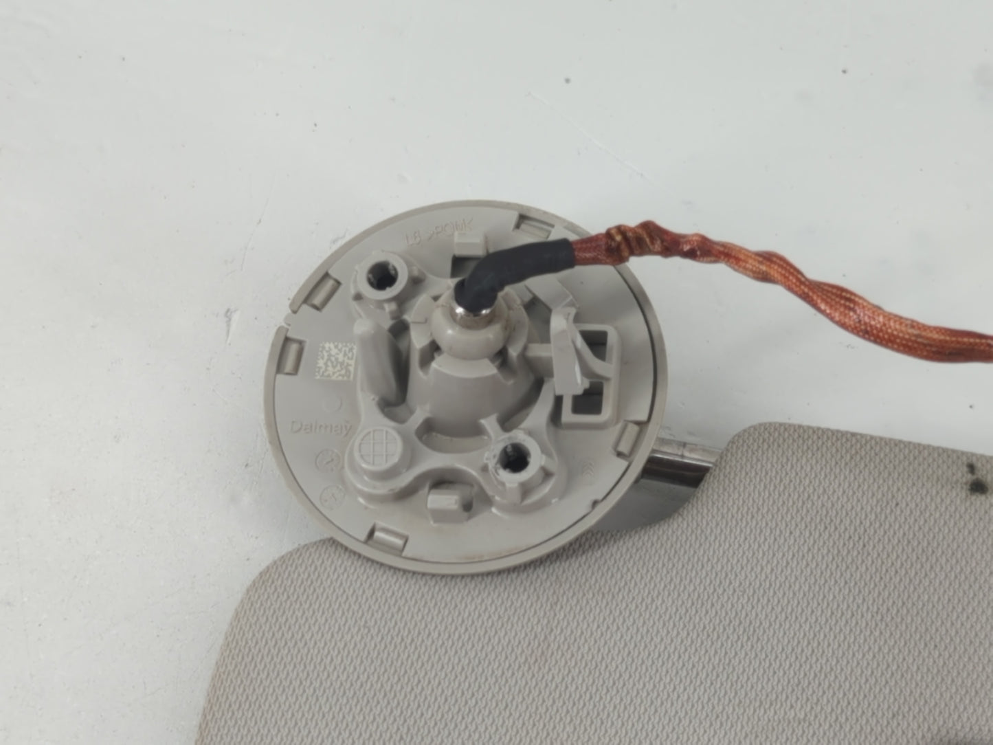 2018-2022 Chevrolet Traverse Sun Visor Shade Replacement Driver Left Mirror Fits Fits 2018 2019 2020 2021 2022 OEM Used Auto